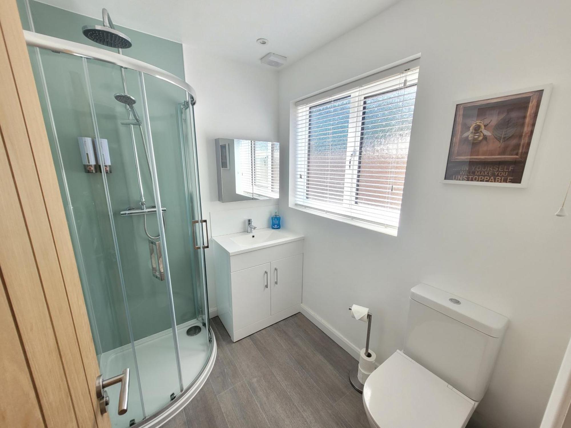 Bumblebee Bungalow - With Separate Office And Gaming Space By Catchpole Stays Colchester Extérieur photo