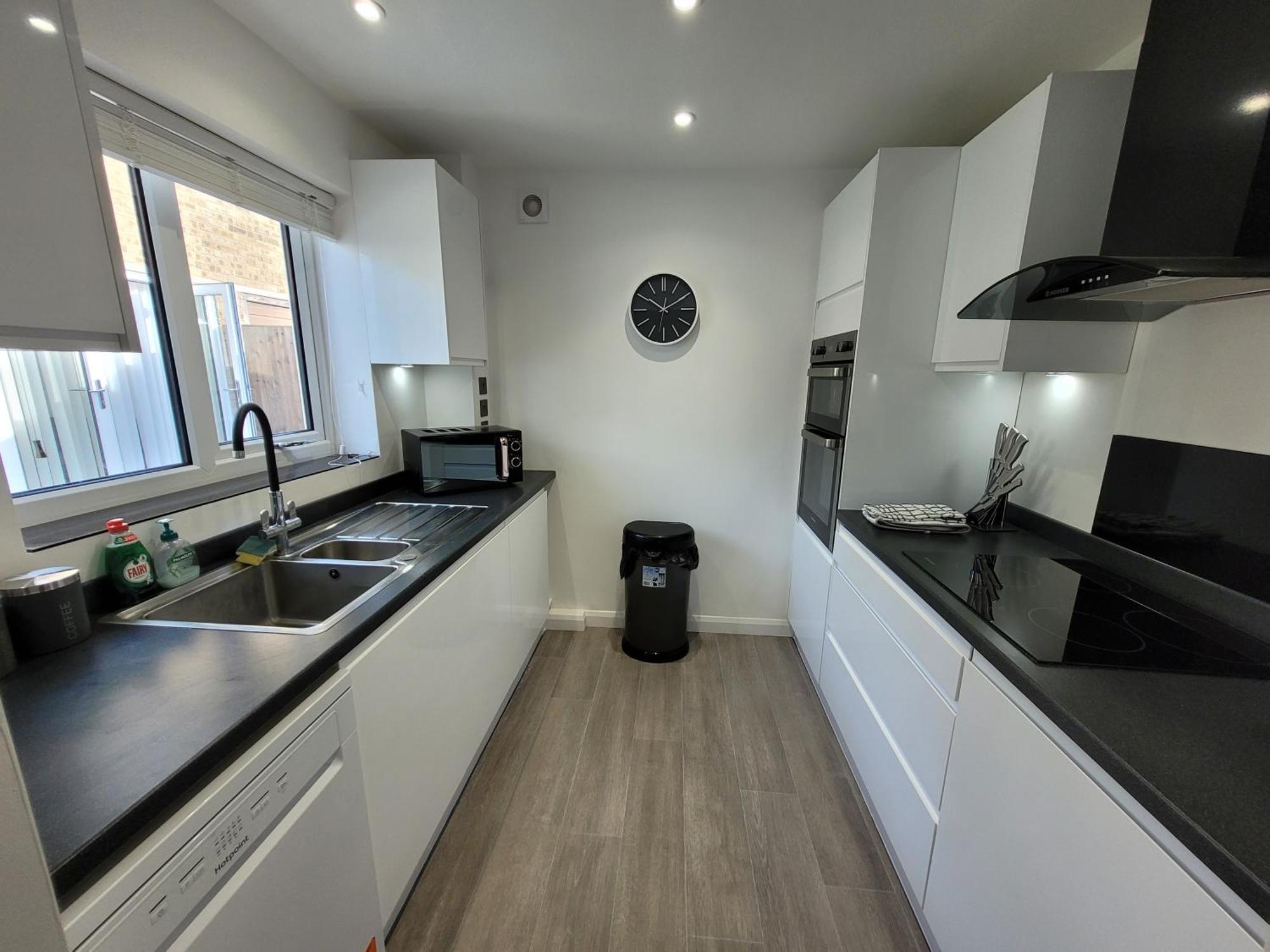 Bumblebee Bungalow - With Separate Office And Gaming Space By Catchpole Stays Colchester Extérieur photo